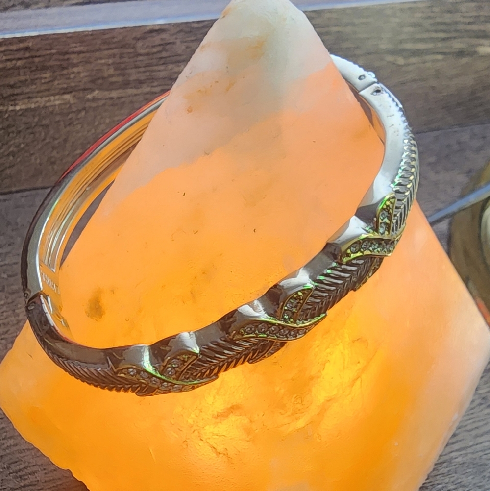 Elegant Silver Tone‎ Bracelet